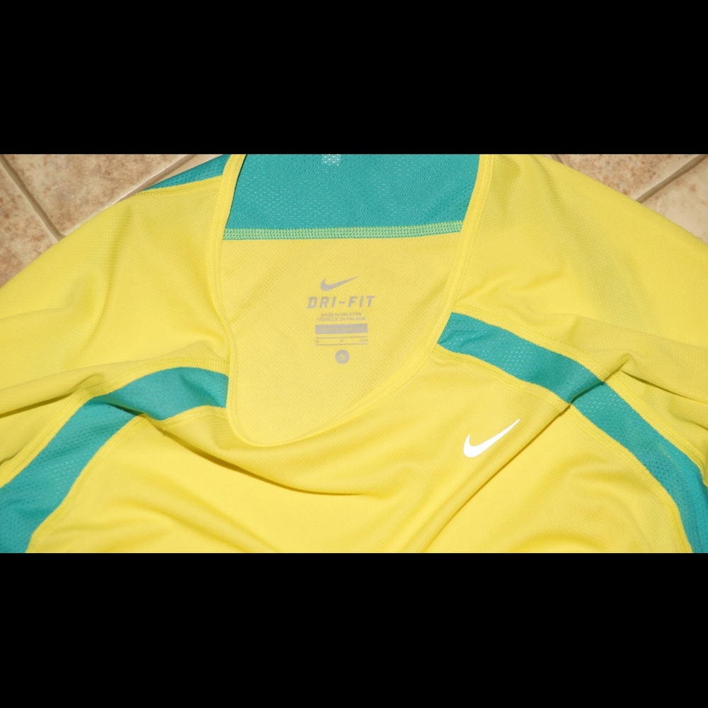 Nike Dri-fit yellow and blue long sleeve top - Picture 2 of 3